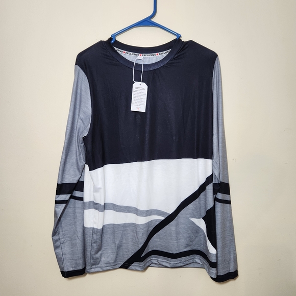 made with love Tops - Womens made with love geometric long sleeve top black white grey sz l nwt